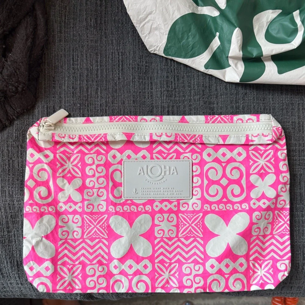 Aloha Collection Pink + White Mid Pouch - Picture 1 of 2